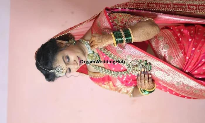 Dipali Raskar Professional Makeup Artist Dipali Raskar Professional Makeup Artist