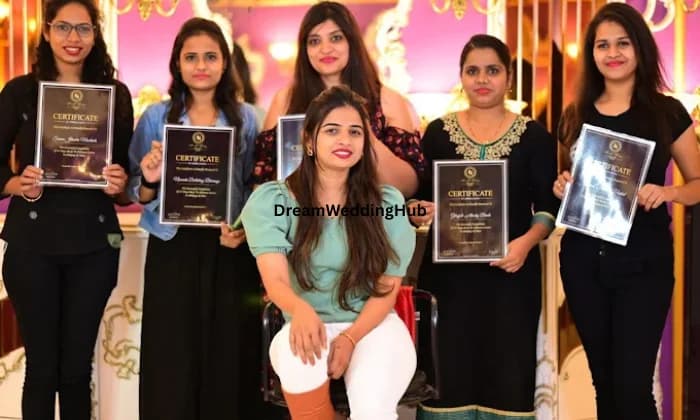 AMRUTA RANSING MAKEUP ARTIST AMRUTA RANSING MAKEUP ARTIST