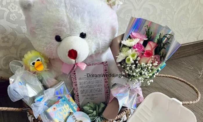 Gleaming Giftery Gleaming Giftery