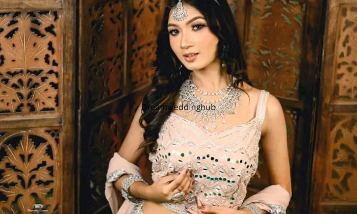 DYNA Womens parlour DYNA Womens parlour