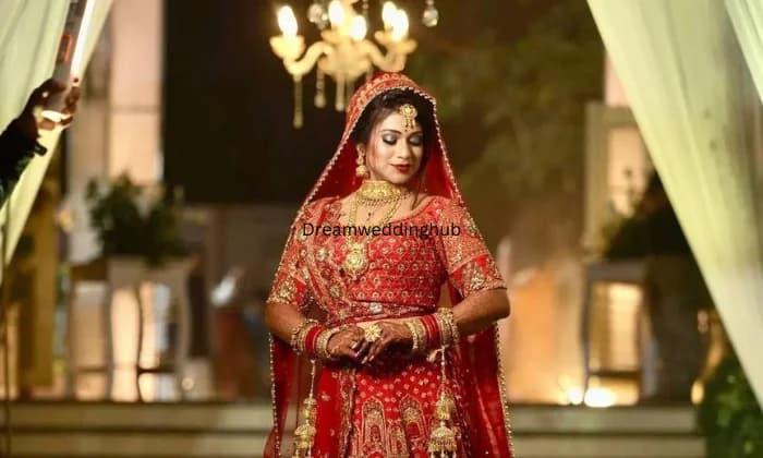 Loreal fliks Unisex Parlour Loreal fliks Unisex Parlour