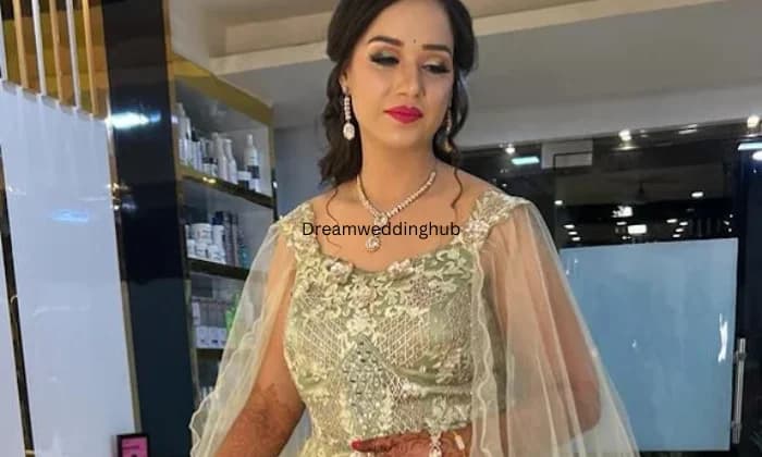 Khoobsurat Salon Khoobsurat Salon