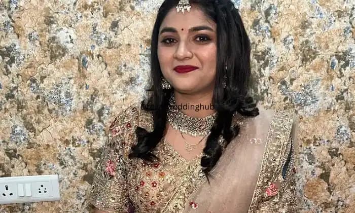 Annu beauty salon Makeover Annu beauty salon Makeover