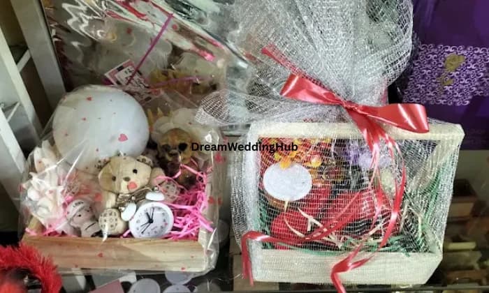 GIFTS N GIFTS GIFTS N GIFTS