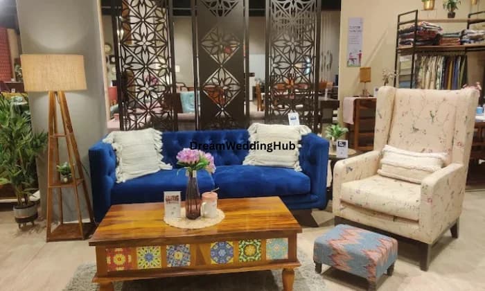 Wooden Street Furniture Shop Wooden Street Furniture Shop