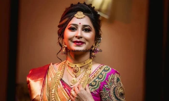 Makeup Nails by Arathi Nayak Makeup Nails by Arathi Nayak