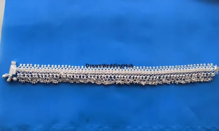 KD White Ornaments KD White Ornaments