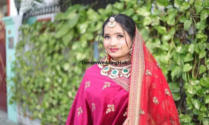 Vrinda Radiance Hair Beauty Studio Vrinda Radiance Hair Beauty Studio