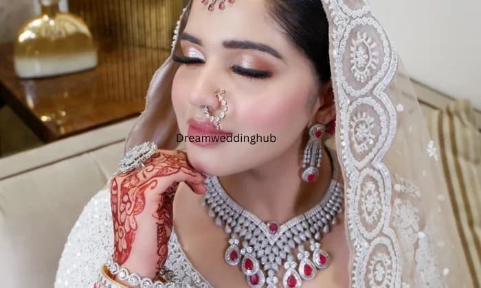 Mayoori Beauty Mayoori Beauty