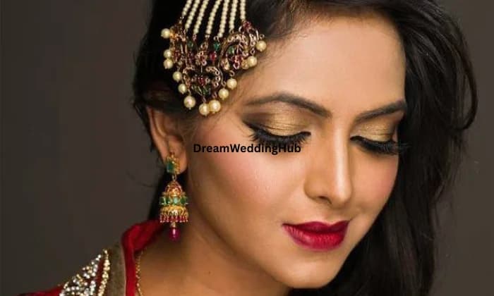 RRashi Makeup Studio RRashi Makeup Studio
