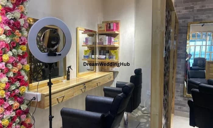 Shes makeup studio Shes makeup studio