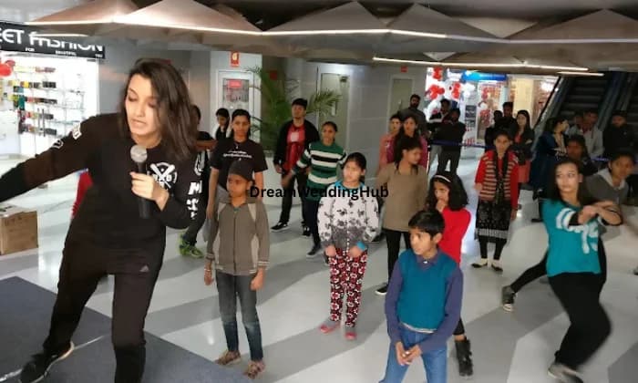 Move With Manisha Move With Manisha