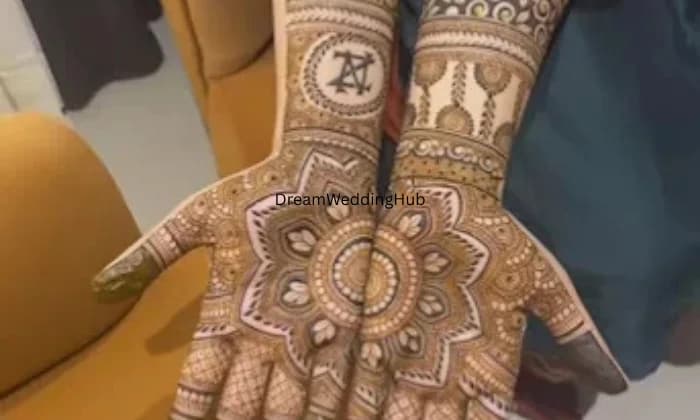 Ruchisha Mehandi Artist Ruchisha Mehandi Artist