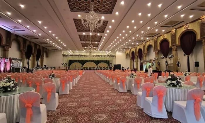 White Petals White Petals