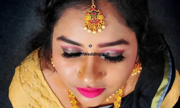 Makeup artist anushka Makeup artist anushka
