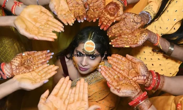 Portrait studios Portrait studios