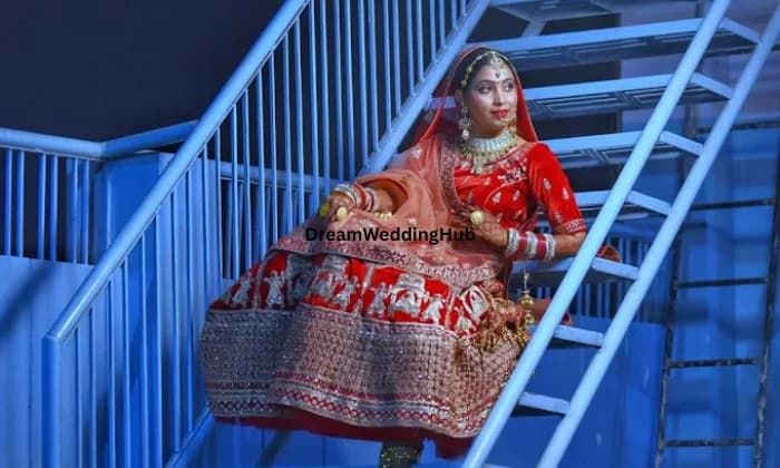 Sujeet Moment Media Sujeet Moment Media