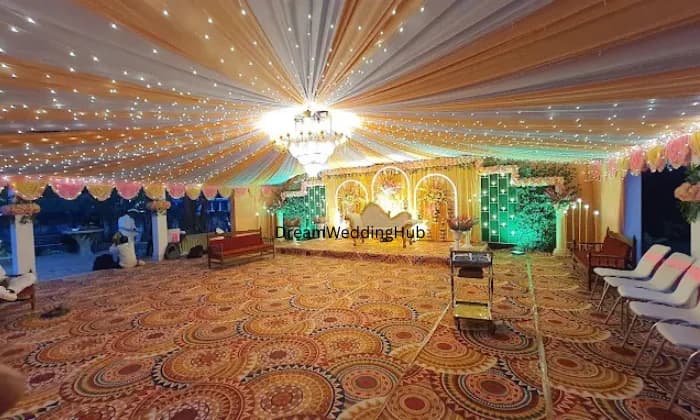 B Garden COMMUNITY HALL B Garden COMMUNITY HALL