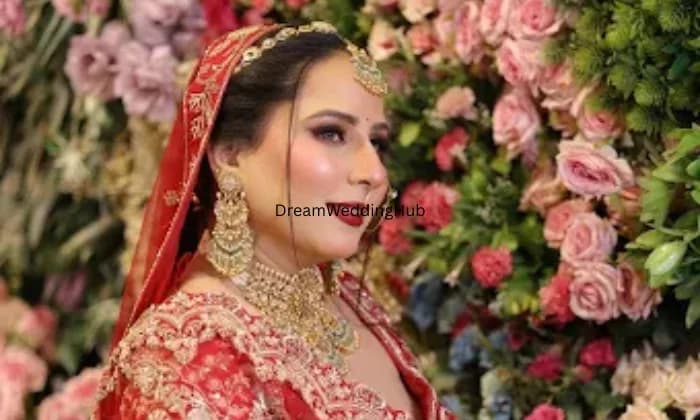 Style Focus Saloon Style Focus Saloon