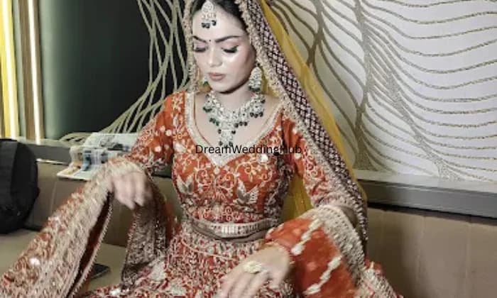 Gloss Groom By Usman Barber Gloss Groom By Usman Barber