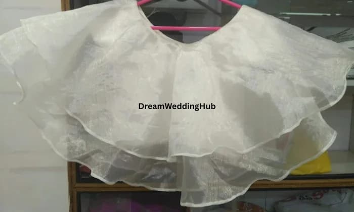 She Fashions She Fashions