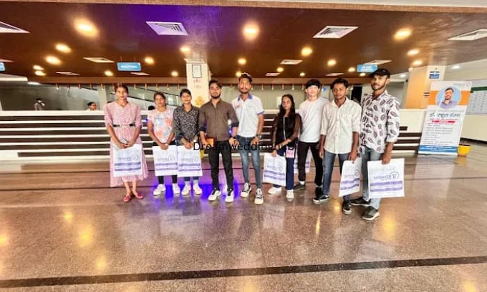 Back2Talent B2T Back2Talent B2T