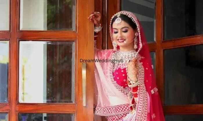 VAMIKA BEAUTY SALON VAMIKA BEAUTY SALON