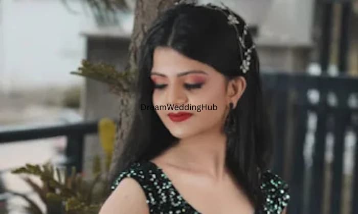 Makeup by Mahak Nasa Makeup by Mahak Nasa