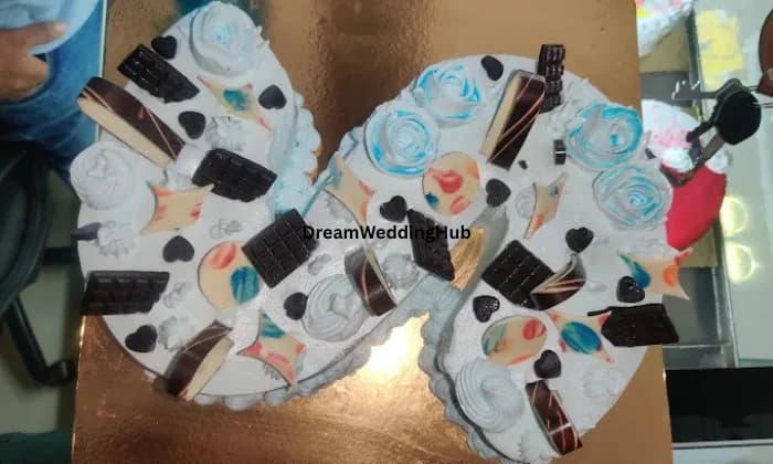 CAKES WITH CREAM CAKES WITH CREAM