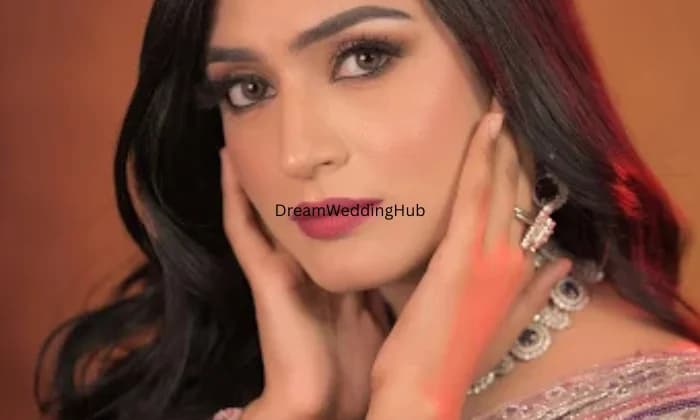 Sweet Beauty Parlour Best Make up Artist Sweet Beauty Parlour Best Make up Artist