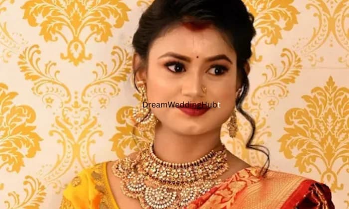 THE BOMBSHELL STUDIO THE BOMBSHELL STUDIO