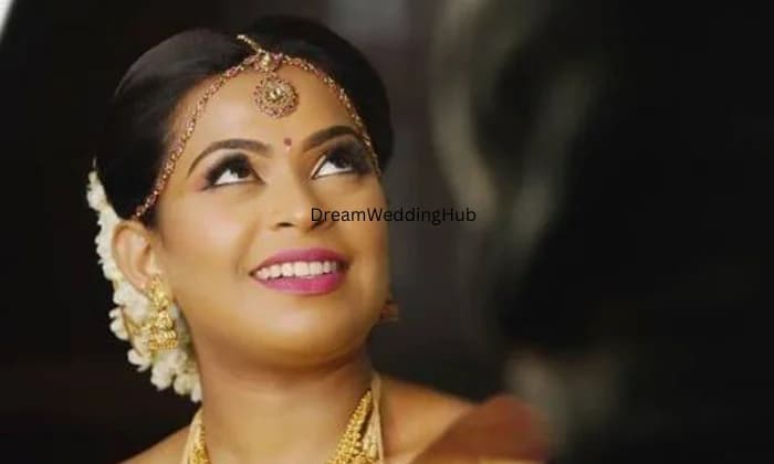 Radhees Beauty Parlour Radhees Beauty Parlour