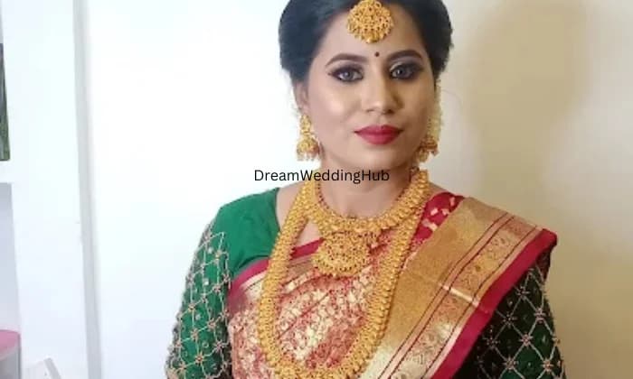 Meenaaz Beauty Parlour Meenaaz Beauty Parlour