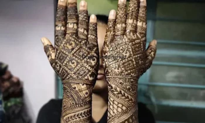 dramatichennabydharshini dramatichennabydharshini