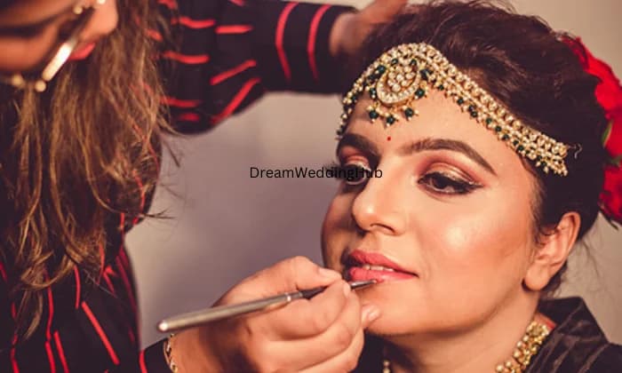 GIGGLES BEAUTY SALON GIGGLES BEAUTY SALON