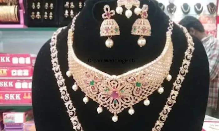 Mayuri Gold Covering Mayuri Gold Covering