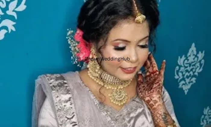 Head Turners Salons Head Turners Salons