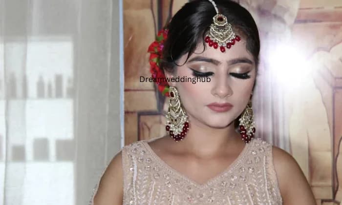PARUL makeupartist PARUL makeupartist