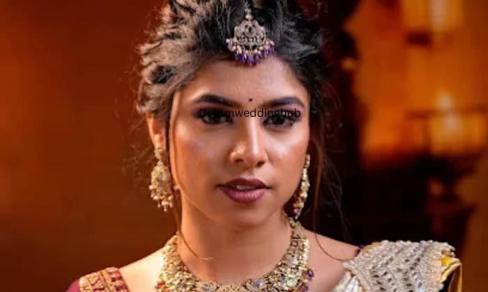 AURA SALOON MAKEUP STUDIO AURA SALOON MAKEUP STUDIO