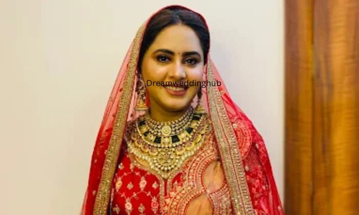 Shine Sparkle by Rajeshwari Ladwa Shine Sparkle by Rajeshwari Ladwa