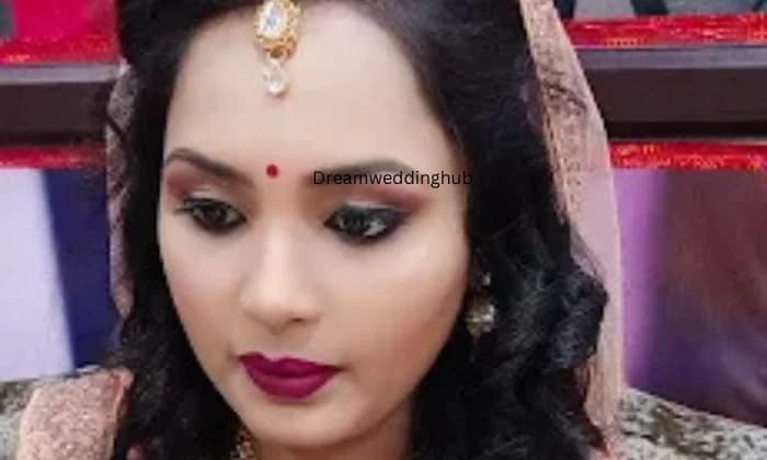 Maha Laxmi Beauty Parlour Maha Laxmi Beauty Parlour