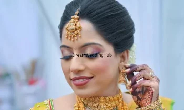 Beyondd Beauty Salon Beyondd Beauty Salon