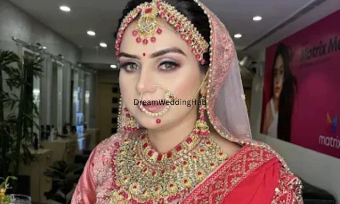 Engross Unisex Salon and Spa Engross Unisex Salon and Spa